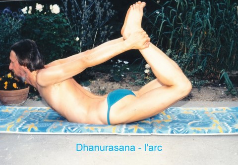 Dhanurasana - l'arc